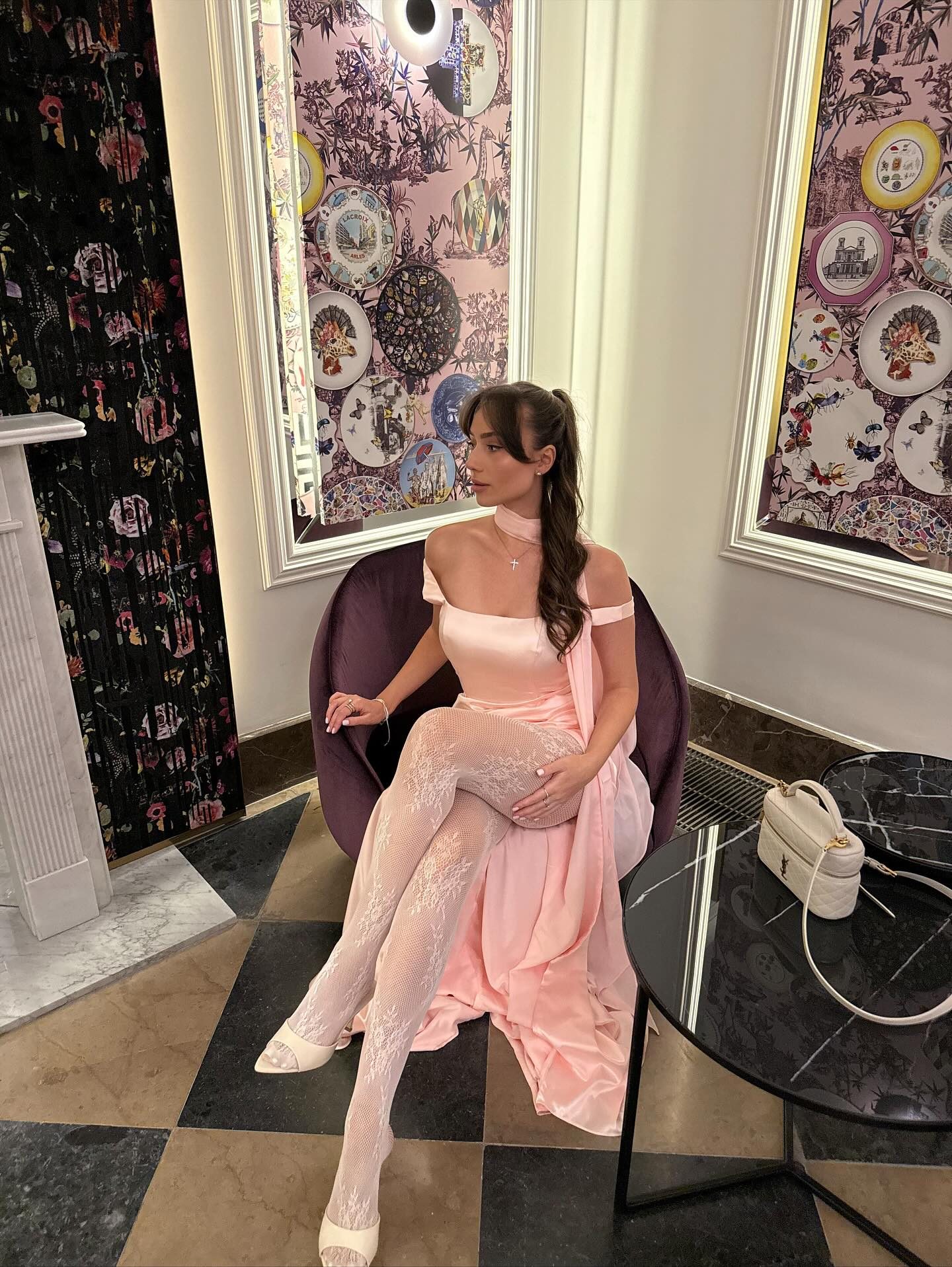 Missacc — pink satin gown with fur stole, frame 2
